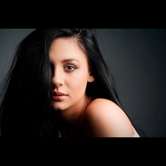 Meet Your Posher! - Picture 8 of 8